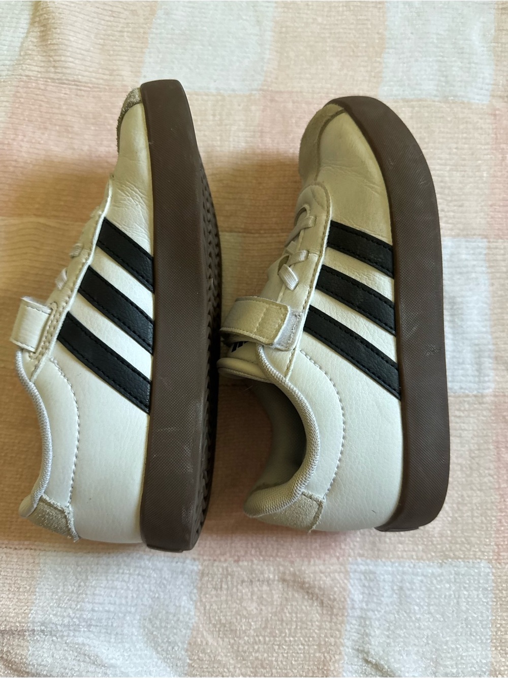 Adidas Kids Casual Sneakers in Cream with Black